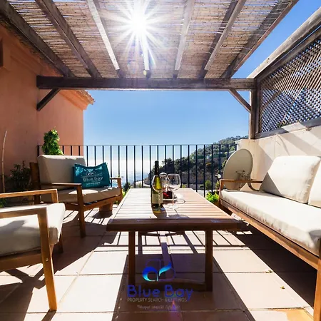 Aqua Vista With Pool And Padel